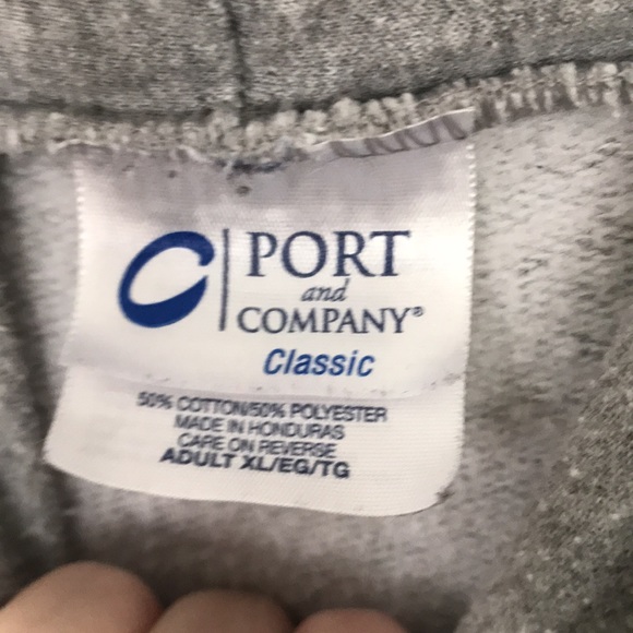 HEAVY HOODIE WITH FEATHERS ON THE FRONT SIZE XL GREAT CONDITION! - Picture 4 of 5